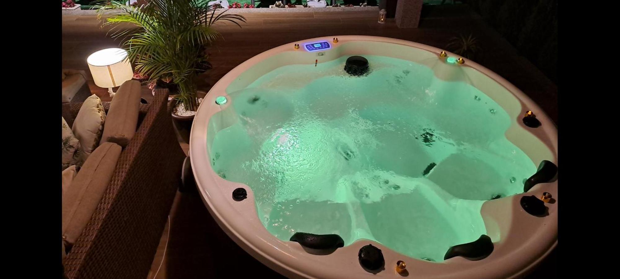 Вілла Casa Victoria Garden Con Jacuzzi Y Piscina Кальдас-де-Рейс Номер фото